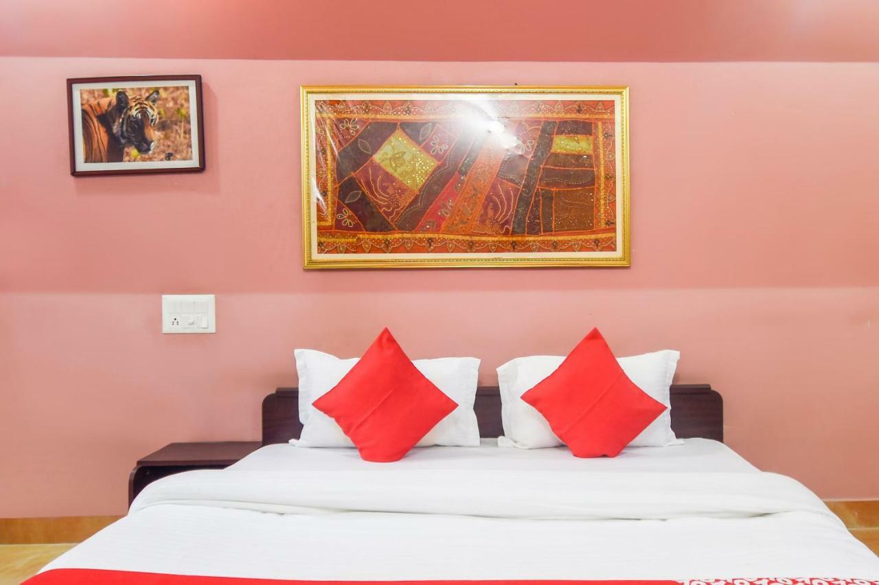 Oyo 47464 Hotel The Country Club Bilāspur Екстериор снимка